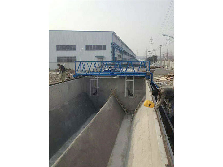 刮泥機(jī)